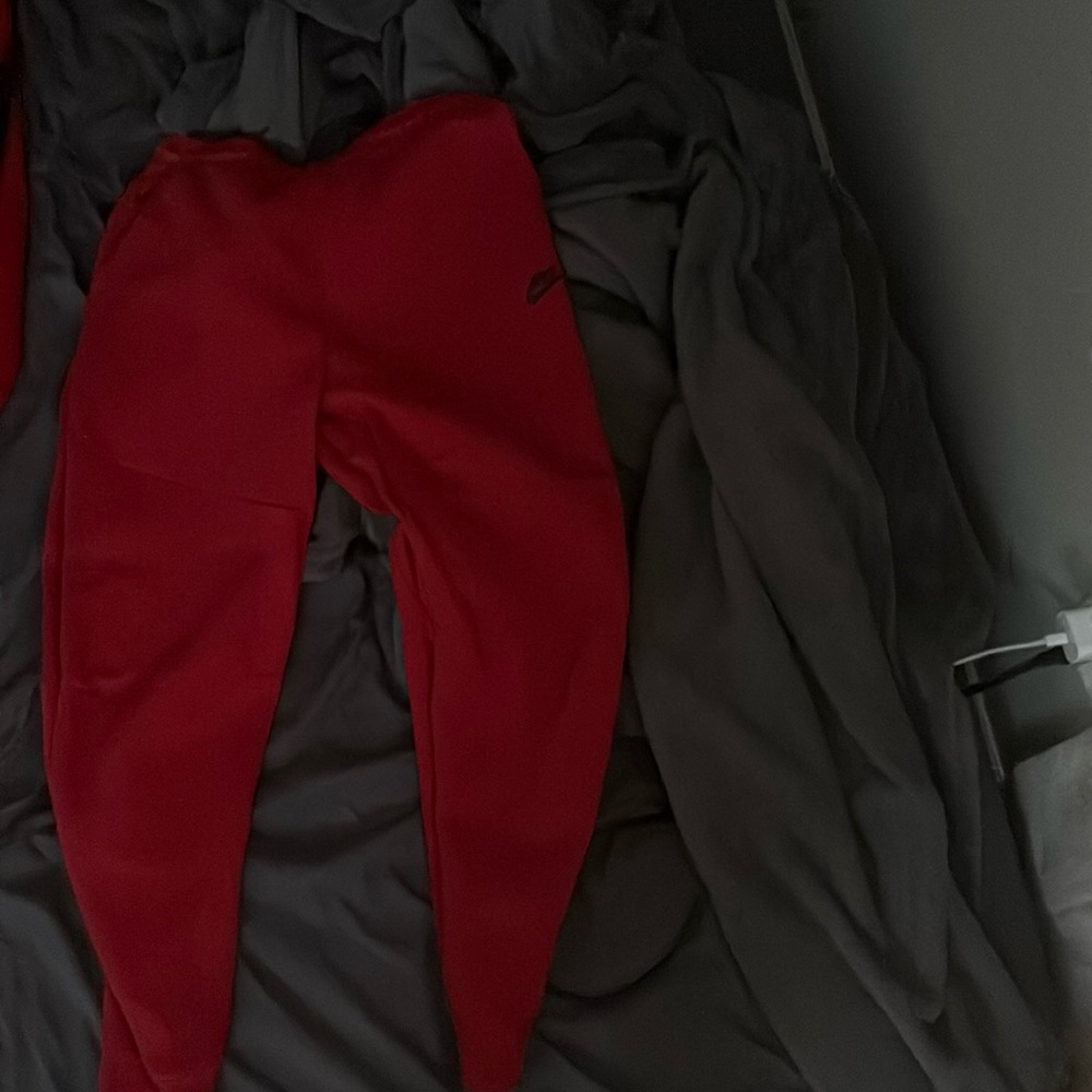 FULL NIKE TECH 100$